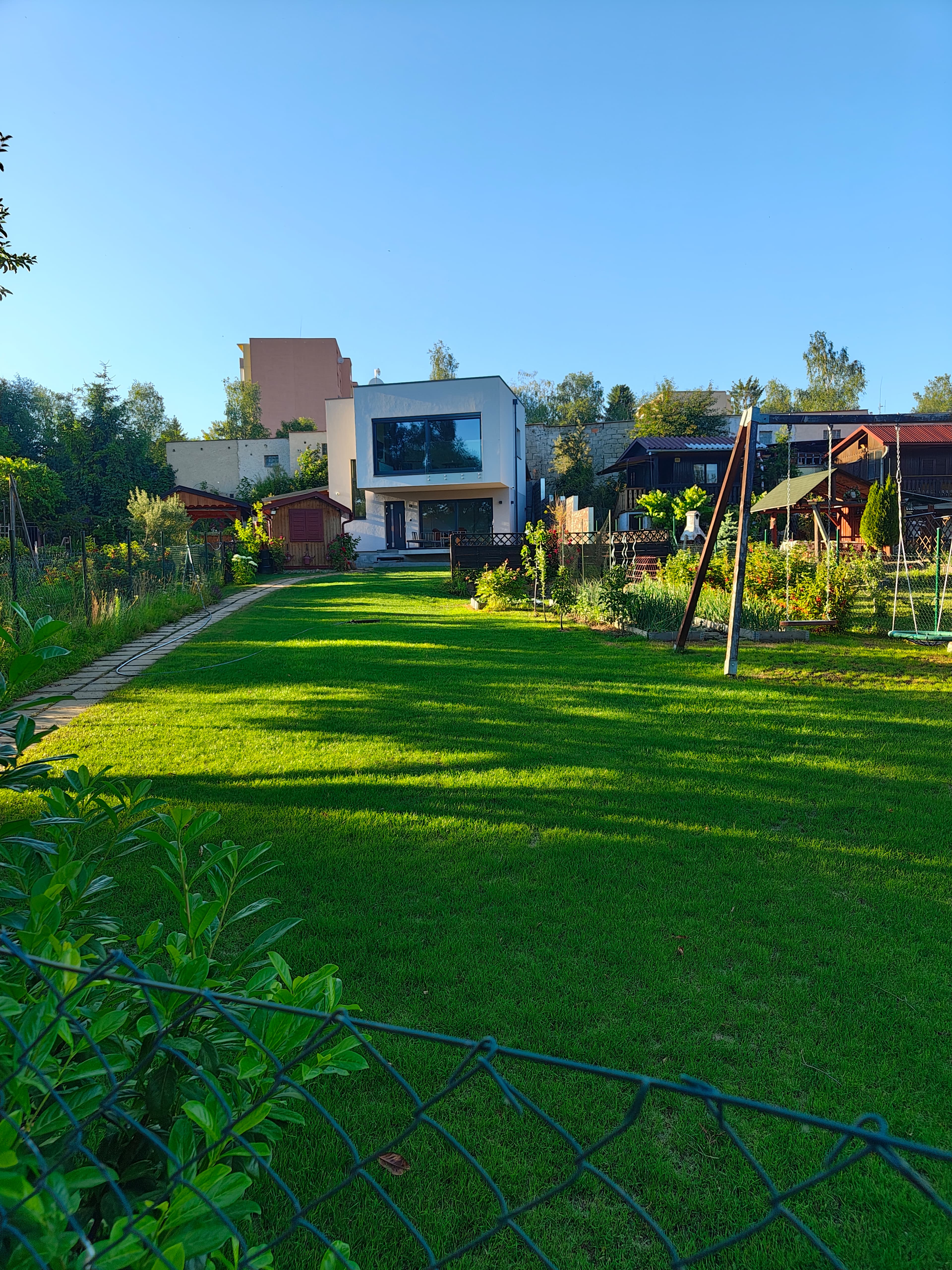 fd79b6ab-5544-4f04-ba4a-4de9e33d4617